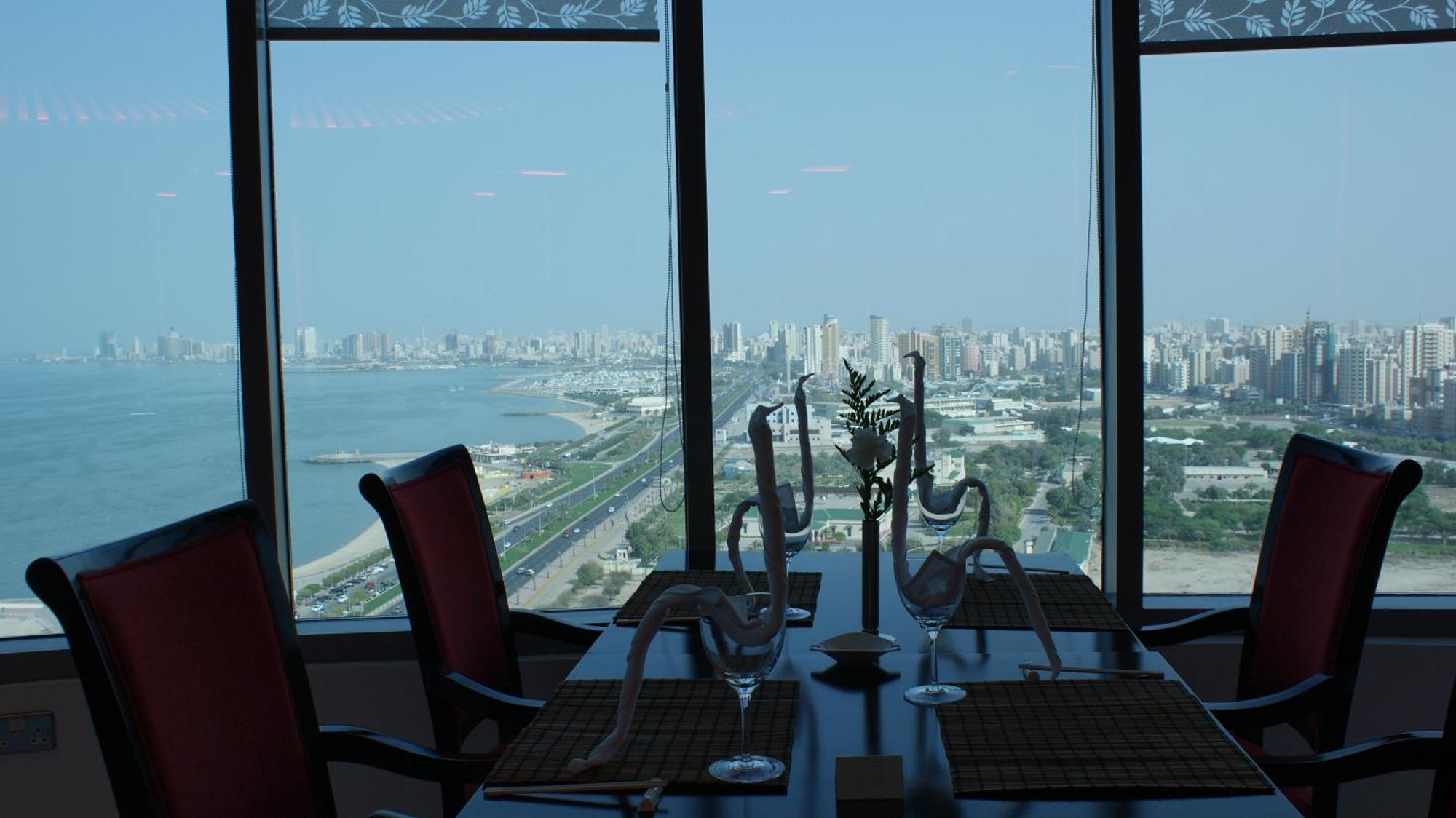 Costa Del Sol Hotel By Arabian Link Koweït Extérieur photo